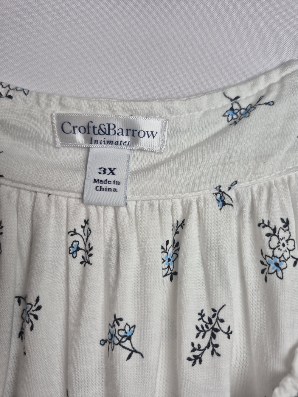 croft & barrow White Floral Nightgown with Blue Print - Picture 6 of 7